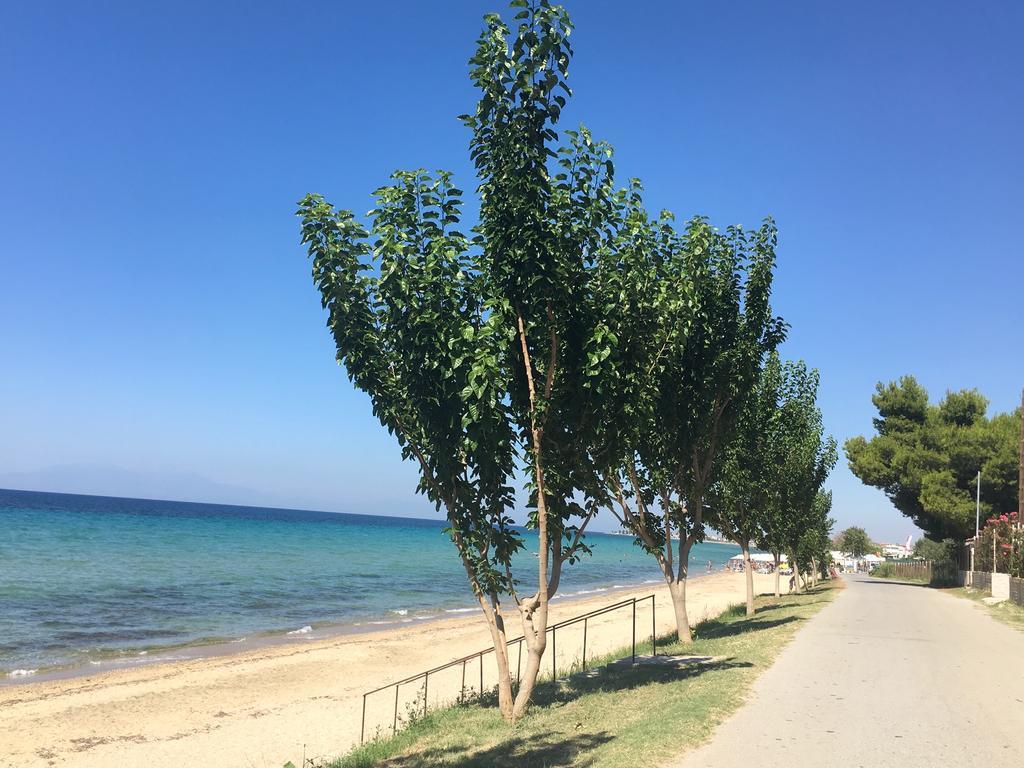 Am Beach House Неа-Муданья Экстерьер фото